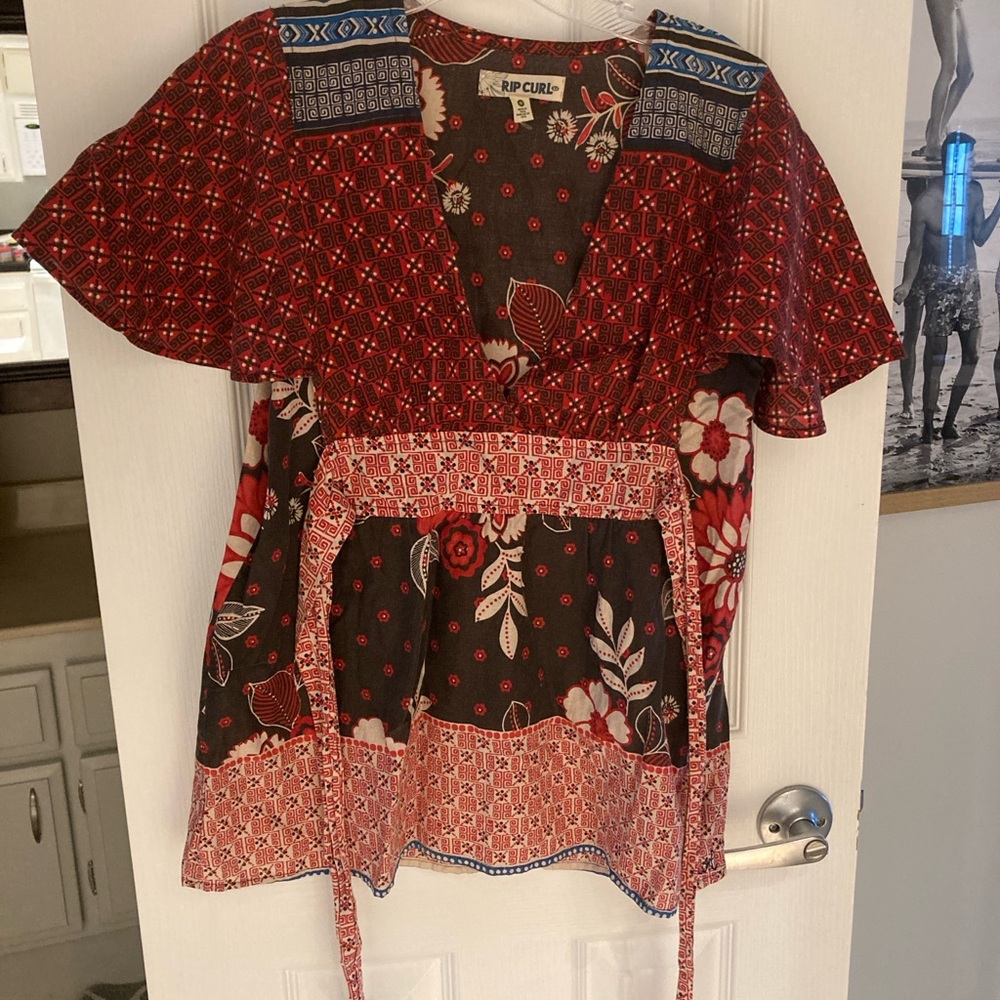 Rip Curl Multicolor Patterned Top - Picture 3 of 5